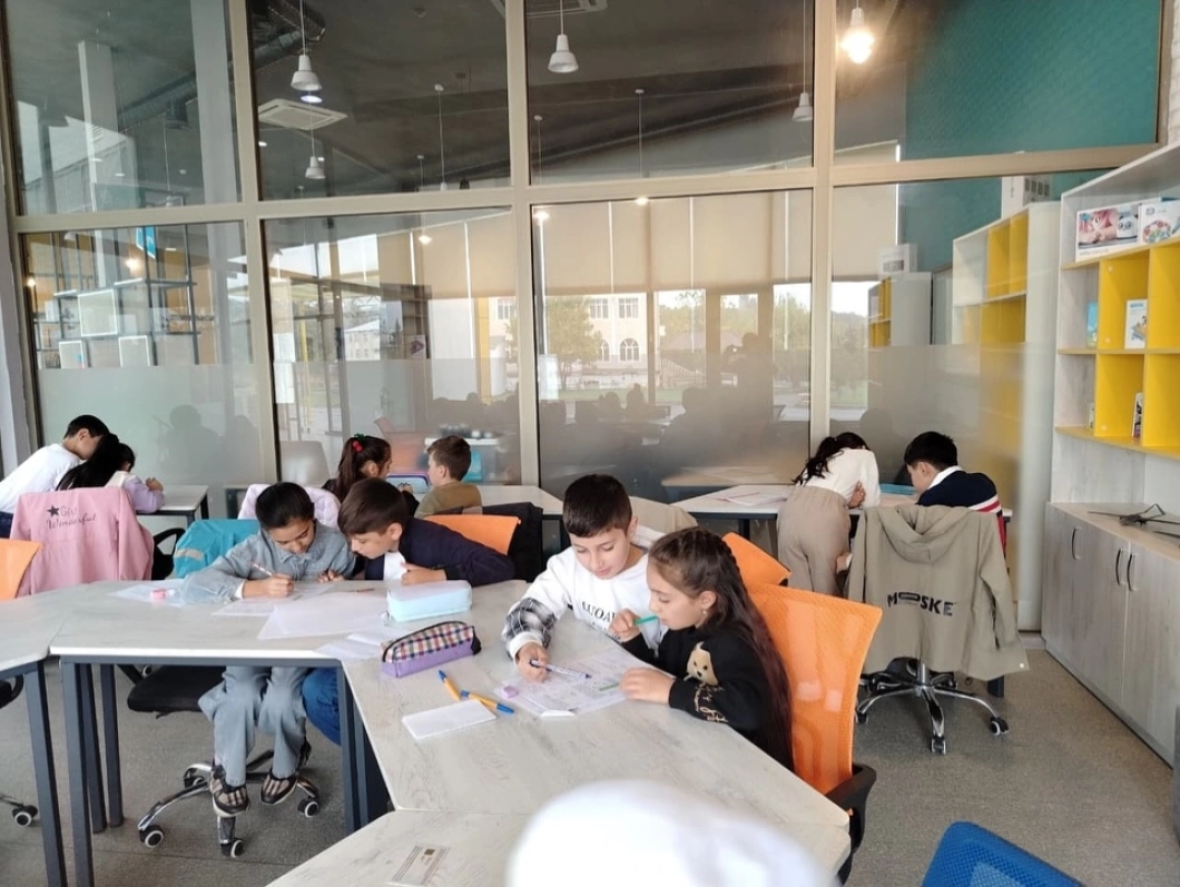 Selection stage held for “Submerged” and “Engineers of Future.”